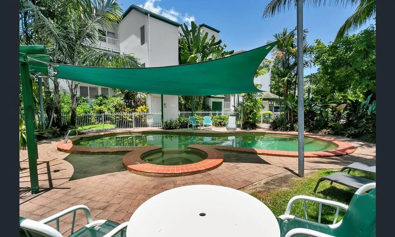 アパート The Beach House 3Br Waterfront Apartment, Own Wifi トリニティービーチ オーストラリア